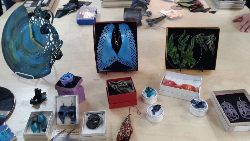 Dremel дает винилу вторую жизнь: поделки из виниловых пластинок