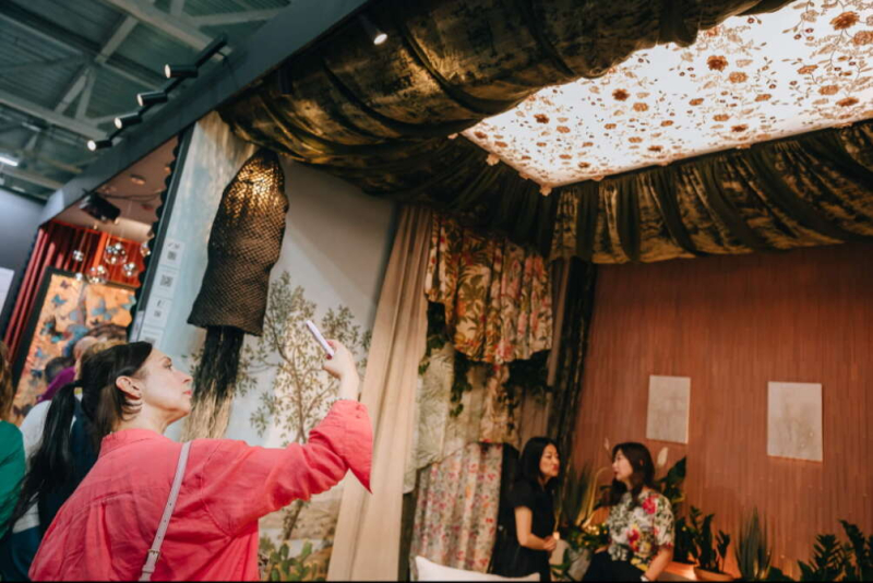 &laquo;Теория плоской Земли&raquo; и &laquo;Утешительная игра в петанк&raquo;: чем удивят звезды интерьерного дизайна на HomeTextile&HomeDesign